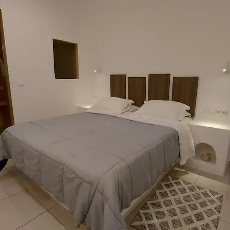 Ambience 4* Fira (Santorini)