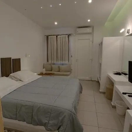 Ambience Fira (Santorini)