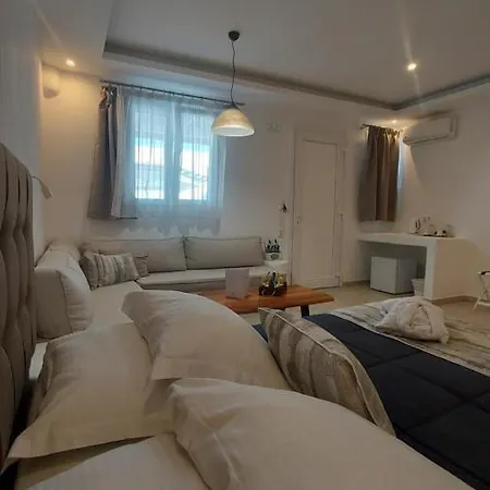Ambience Hotel Fira (Santorini)