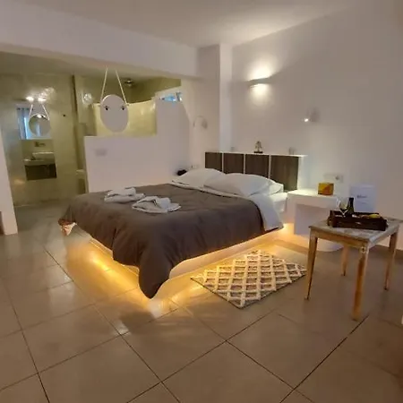 Ambience 4*