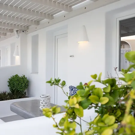 Ambience Fira (Santorini)